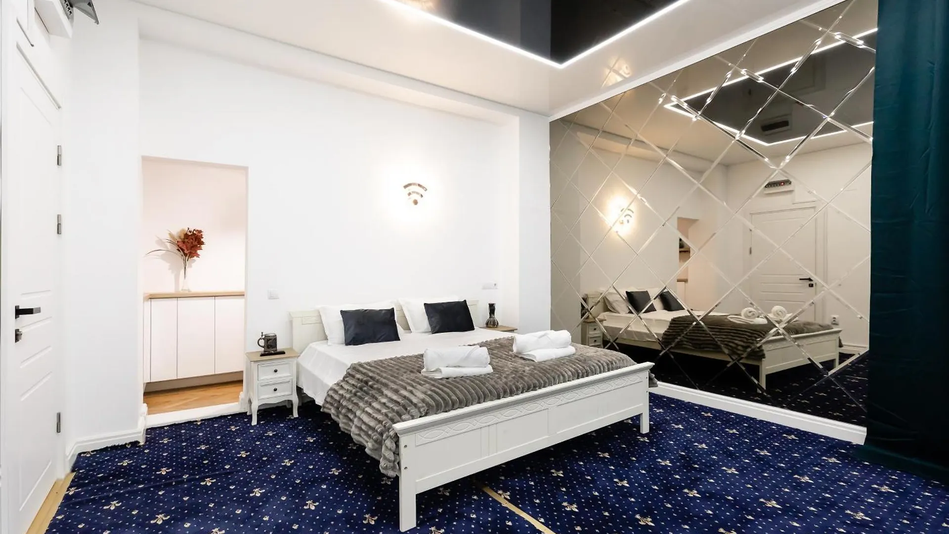 Bucharest Studios La Room Roménia